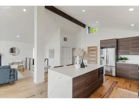 5237 N Emerson Drive Portland OR 97217