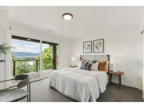 5237 N Emerson Drive Portland OR 97217