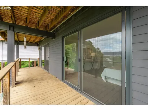 5237 N Emerson Drive Portland OR 97217