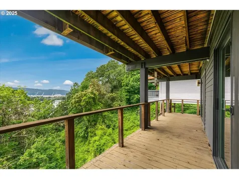 5237 N Emerson Drive Portland OR 97217