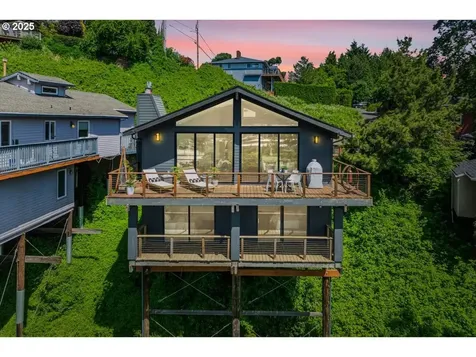 5237 N Emerson Drive Portland OR 97217