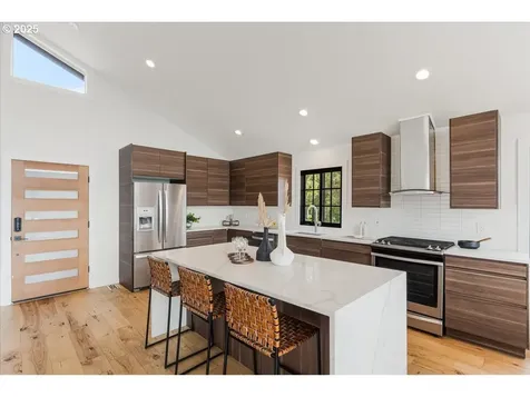 5237 N Emerson Drive Portland OR 97217