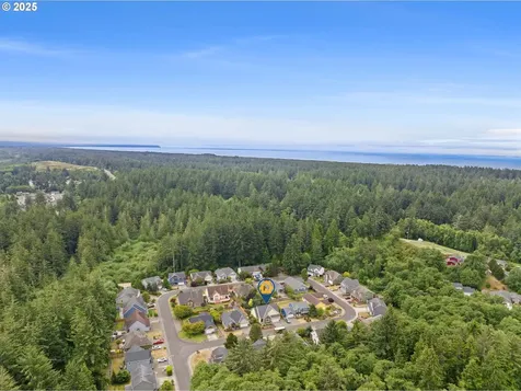 1058 Nautical Drive Hammond OR 97121
