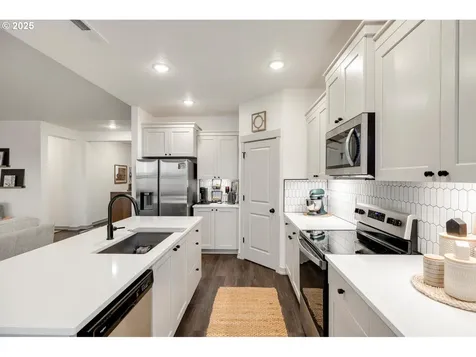 1470 NE Forest Park Street Estacada OR 97023