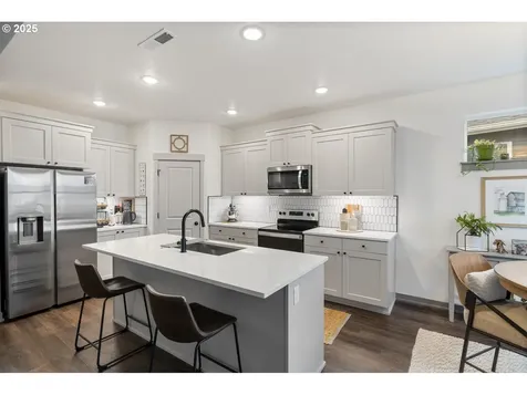 1470 NE Forest Park Street Estacada OR 97023