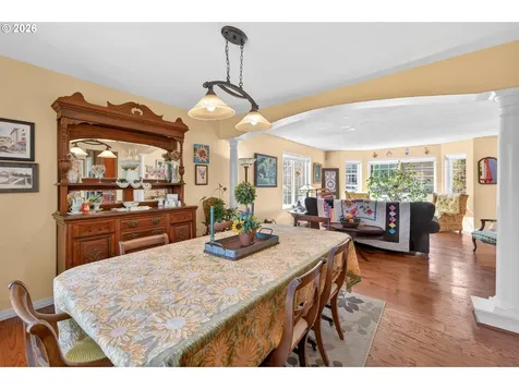 1279 SW Russ Lane Mcminnville OR 97128