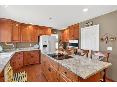 1279 SW Russ Lane Mcminnville OR 97128