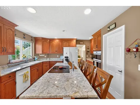 1279 SW Russ Lane Mcminnville OR 97128