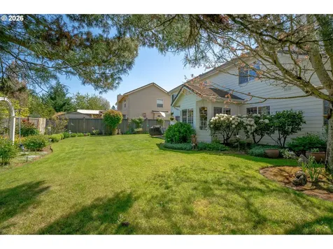 1279 SW Russ Lane Mcminnville OR 97128
