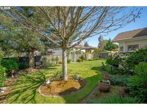 1279 SW Russ Lane Mcminnville OR 97128