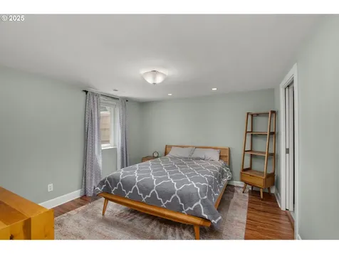 3305 NE Siskiyou Street Portland OR 97212