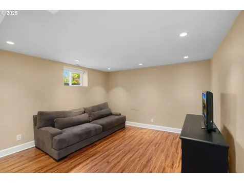 3305 NE Siskiyou Street Portland OR 97212