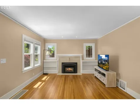 3305 NE Siskiyou Street Portland OR 97212