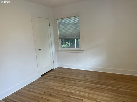 5421 SE Long Street Portland OR 97206