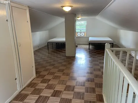 5421 SE Long Street Portland OR 97206