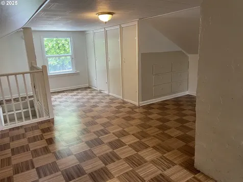 5421 SE Long Street Portland OR 97206