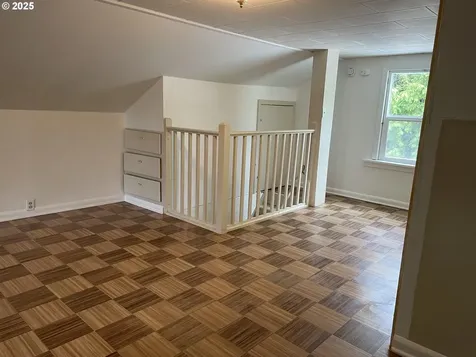 5421 SE Long Street Portland OR 97206
