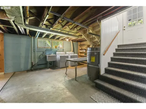 5421 SE Long Street Portland OR 97206