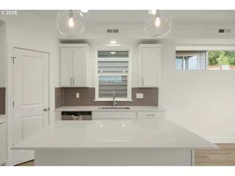 7335 SW Leonard Place Beaverton OR 97007
