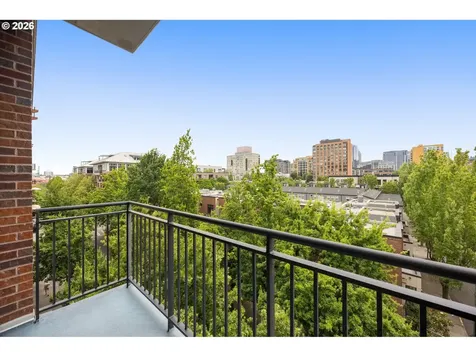 820 NW 12th Avenue Portland OR 97209