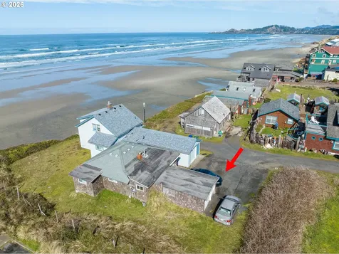 35 NW Dolphin Street Newport OR 97365