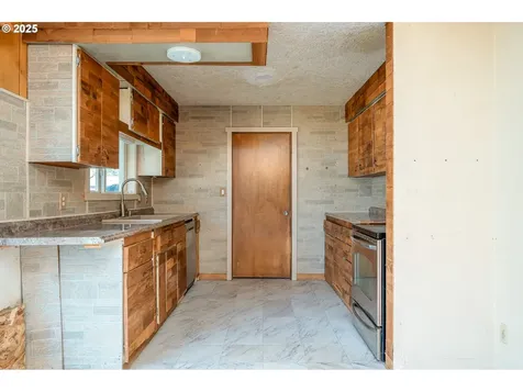 201 Ponderosa Drive Kelso WA 98626