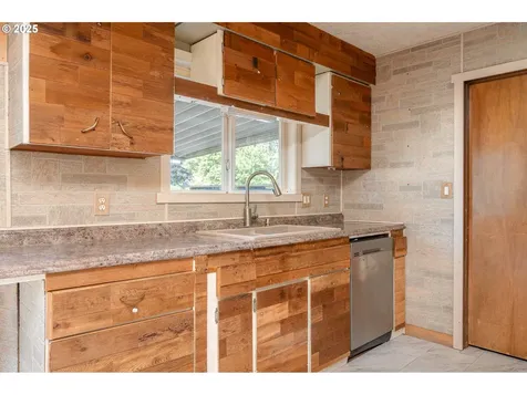201 Ponderosa Drive Kelso WA 98626