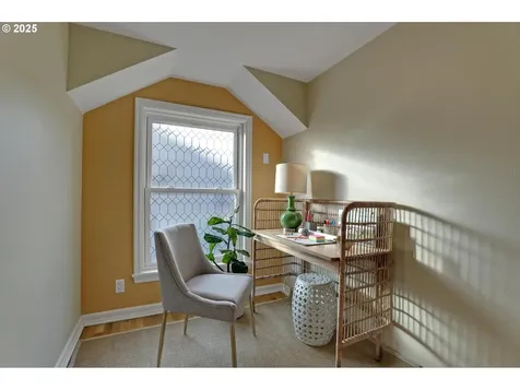 471 SE 72nd Avenue Portland OR 97215