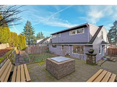 471 SE 72nd Avenue Portland OR 97215