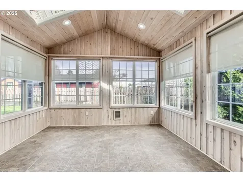 1415 SW 28th Street Troutdale OR 97060