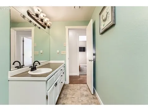 1415 SW 28th Street Troutdale OR 97060