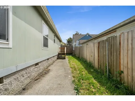 1041 NE 14th Avenue Rockaway Beach OR 97136
