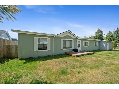 1041 NE 14th Avenue Rockaway Beach OR 97136