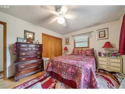 17020 Tracy Avenue Lake Oswego OR 97035