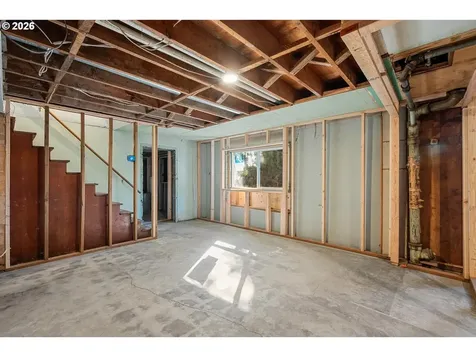 10721 NE 2nd Avenue Portland OR 97211