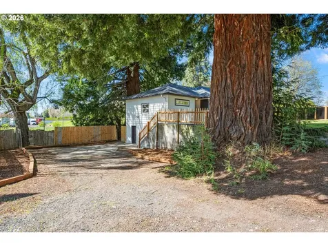 10721 NE 2nd Avenue Portland OR 97211