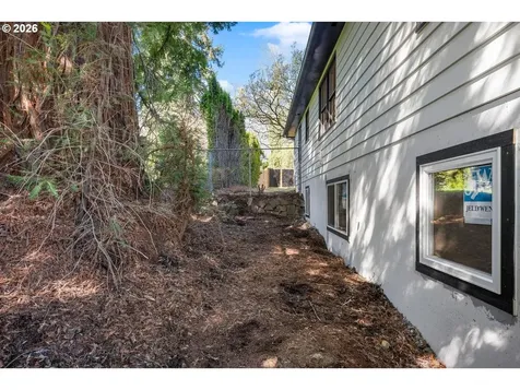 10721 NE 2nd Avenue Portland OR 97211