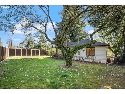 10721 NE 2nd Avenue Portland OR 97211