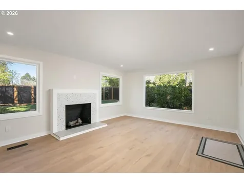 10721 NE 2nd Avenue Portland OR 97211