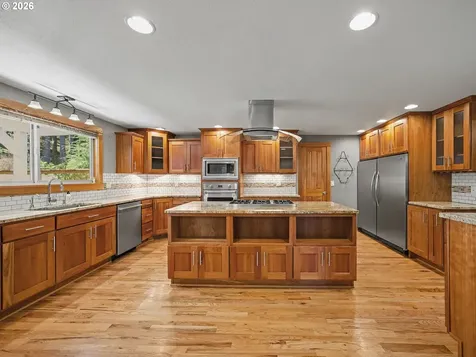 21010 E Country Club Road Brightwood OR 97011