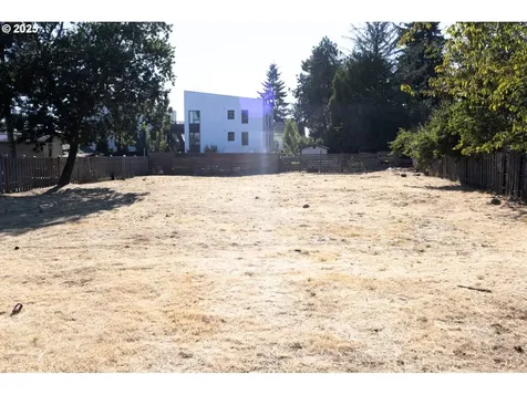 4401 SE 99th Avenue Portland OR 97266