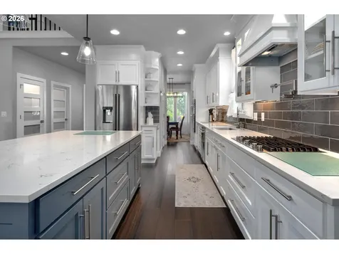 570 NW 11th Avenue Canby OR 97013