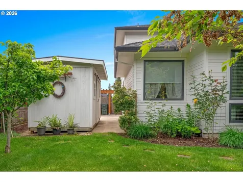 570 NW 11th Avenue Canby OR 97013