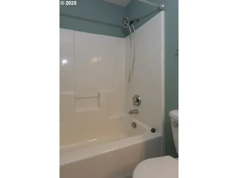 5606 NE 65th Court Vancouver WA 98661