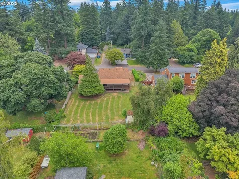 9907 SW 55th Avenue Portland OR 97219