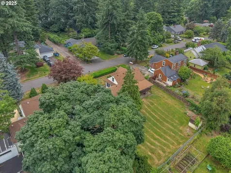9907 SW 55th Avenue Portland OR 97219