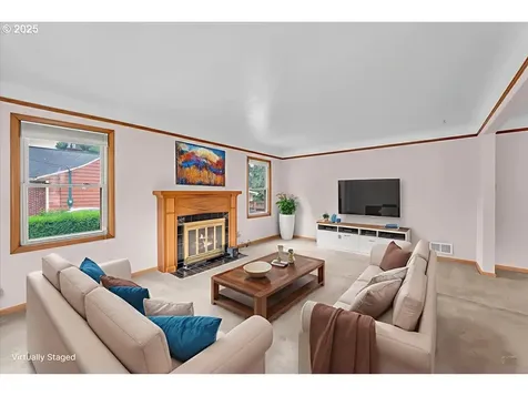 9907 SW 55th Avenue Portland OR 97219