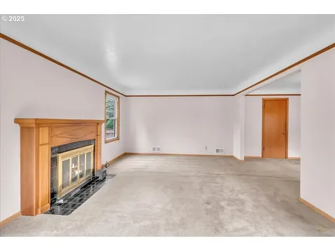 9907 SW 55th Avenue Portland OR 97219