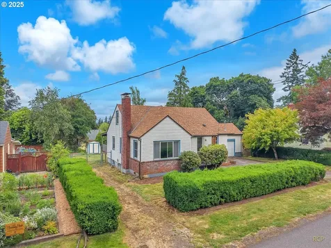 9907 SW 55th Avenue Portland OR 97219