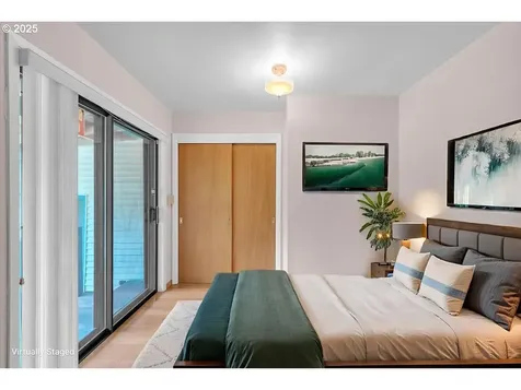 9907 SW 55th Avenue Portland OR 97219